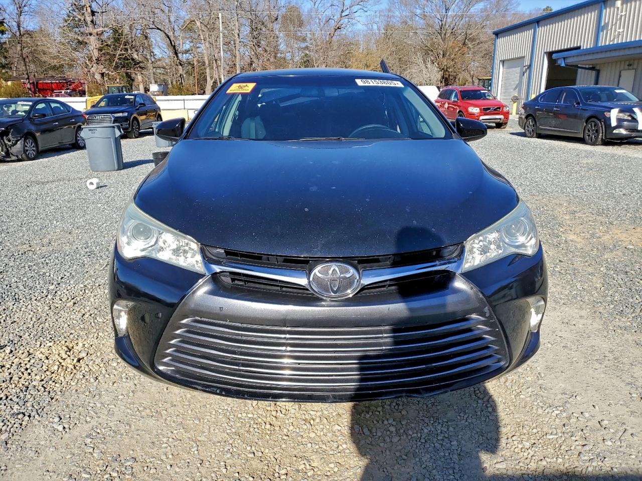 Toyota Camry Le Image 12