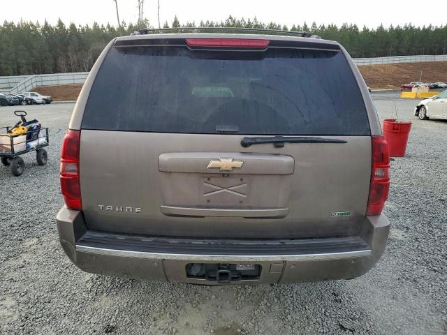 Chevrolet Tahoe K1500 Ltz Image 7