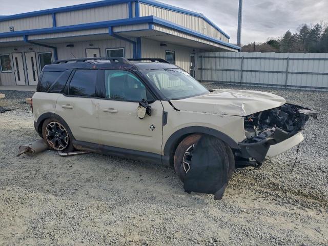 Ford Bronco Outer Banks Image 3