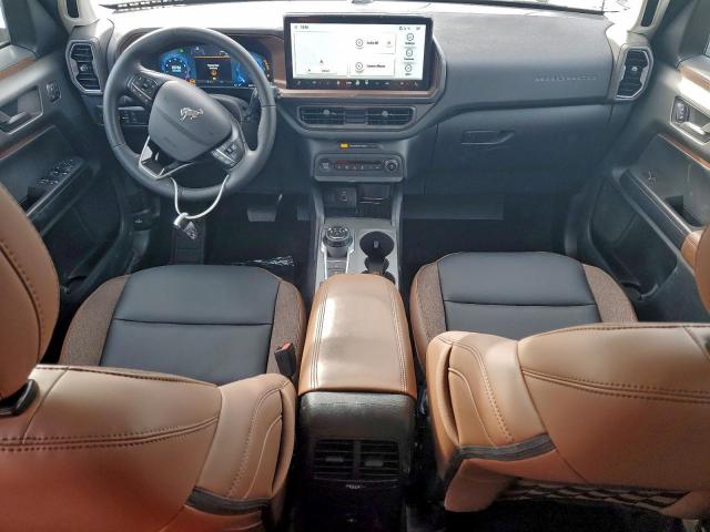 Ford Bronco Outer Banks Image 2