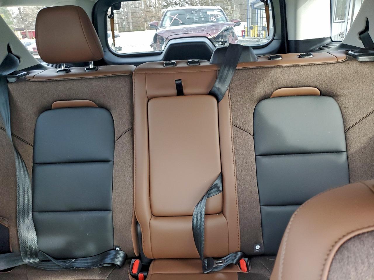 Ford Bronco Outer Banks Image 13