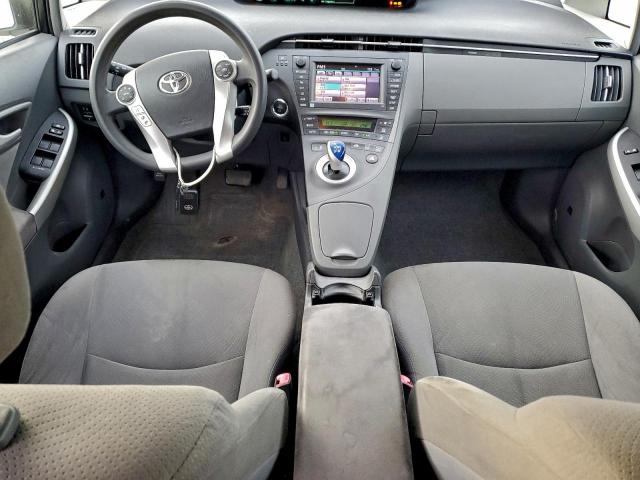 Toyota Prius Image 8