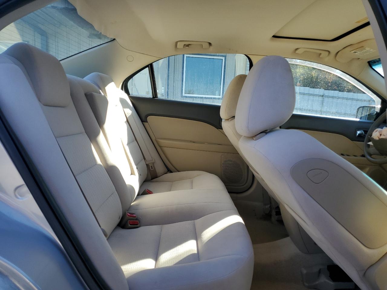 Ford Fusion Se Image 3