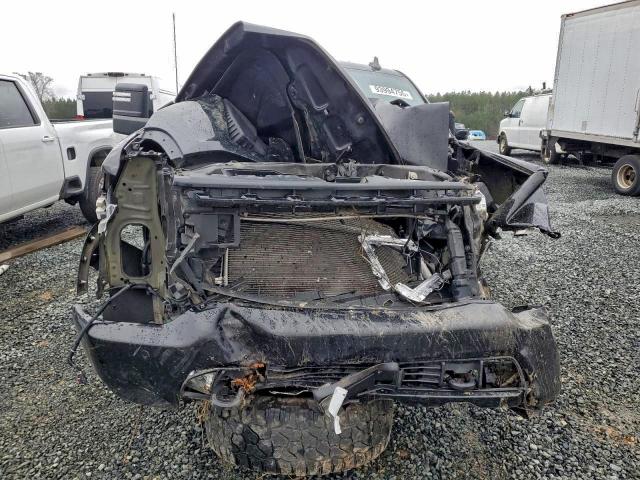 Chevrolet Silverado K2500 Heavy Duty Ltz Image 7