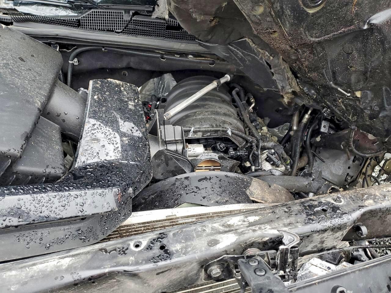 Chevrolet Silverado K2500 Heavy Duty Ltz Image 13