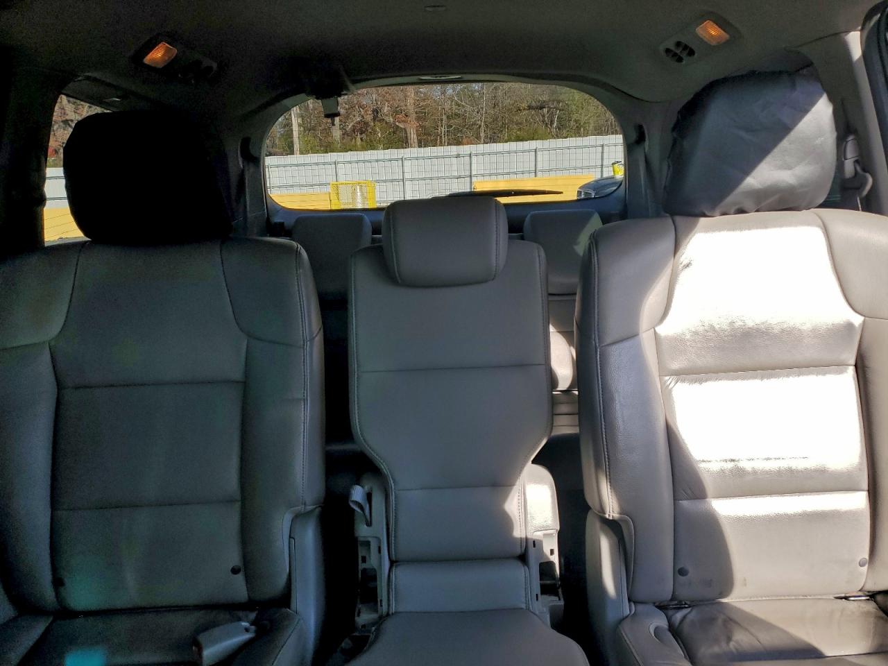 Honda Odyssey Exl Image 9