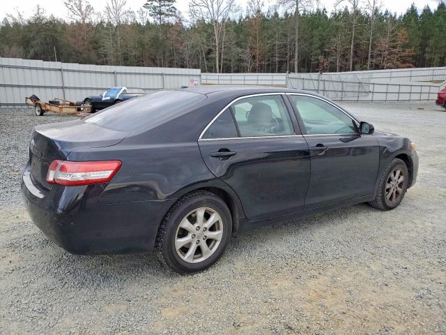 Toyota Camry Base Image 5