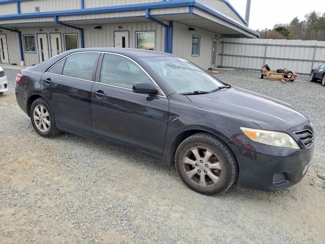 Toyota Camry Base Image 8