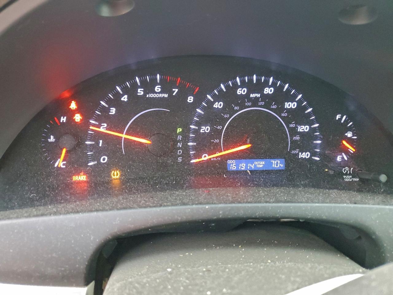 Toyota Camry Base Image 3