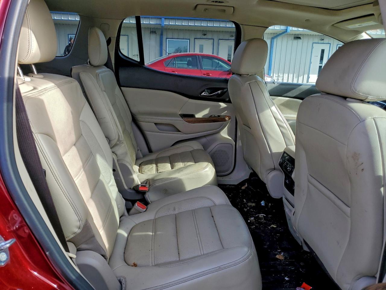 GMC Acadia Denali Image 9