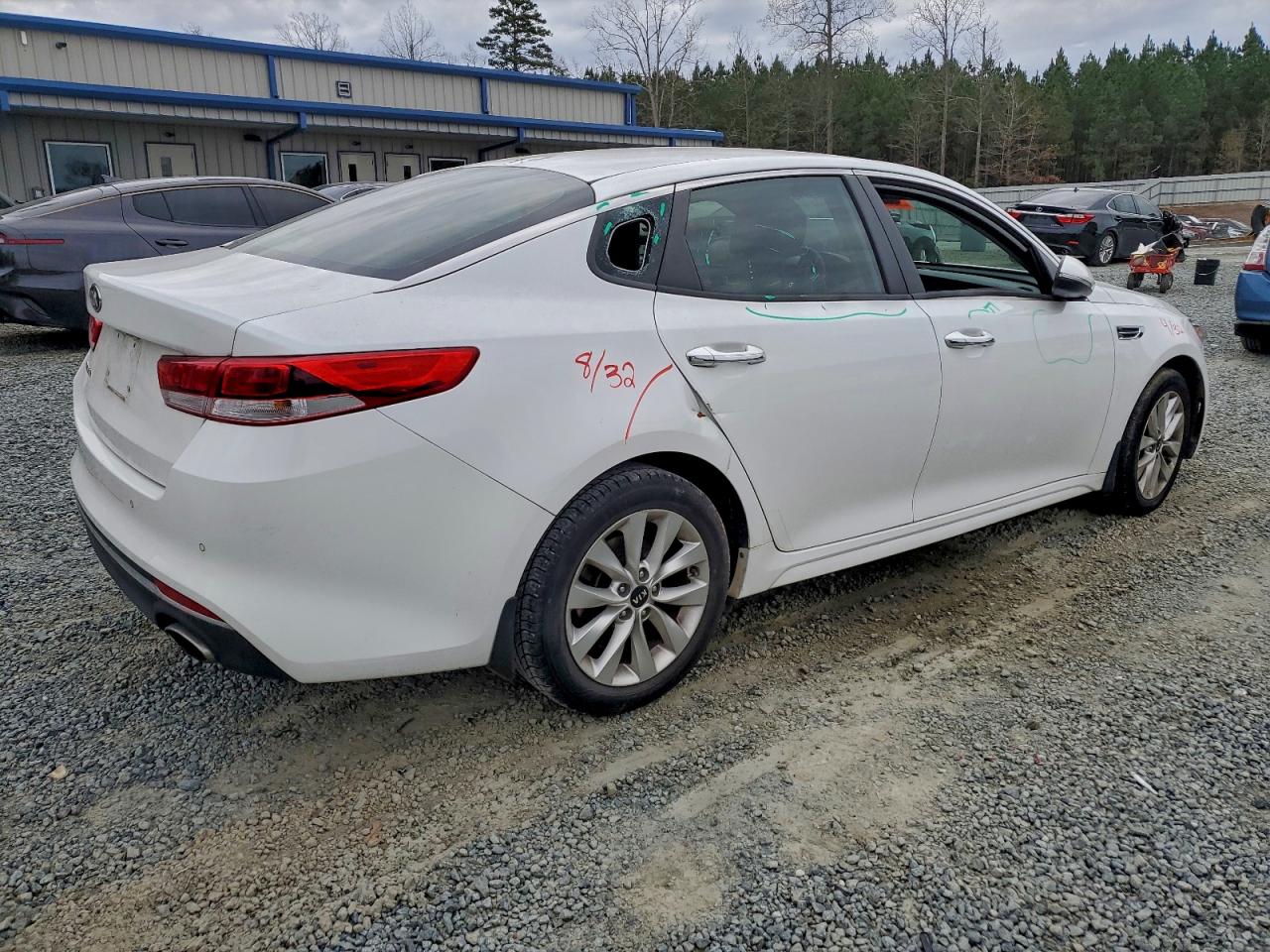 Kia Optima Lx Image 4