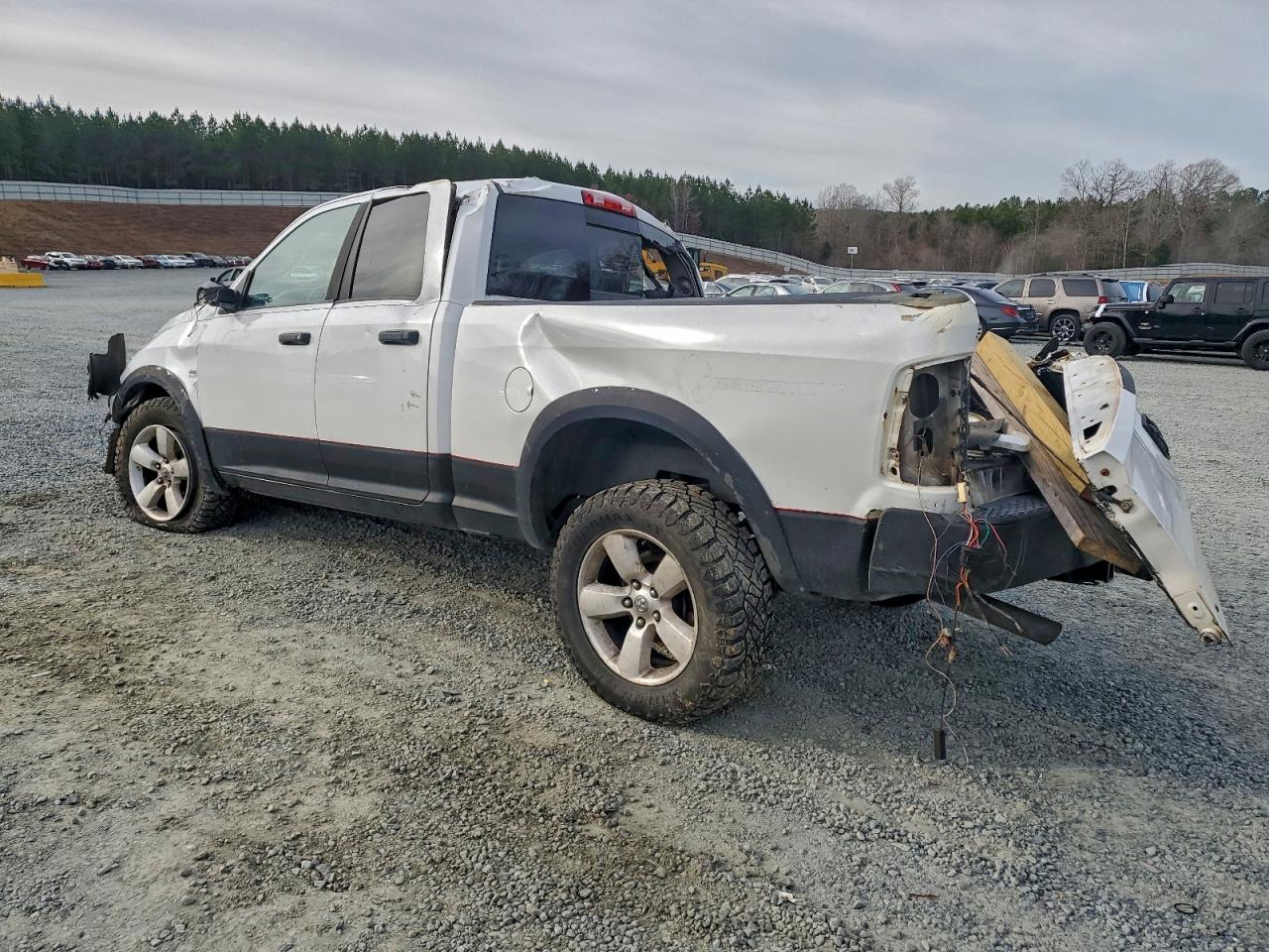 Dodge Ram 1500 Image 4