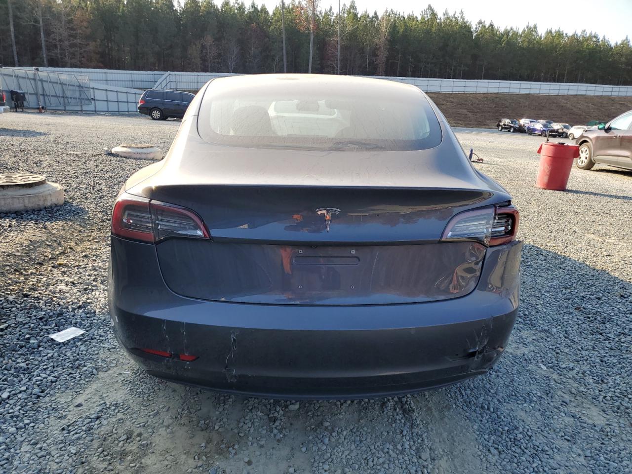 Tesla Model 3 Image 9