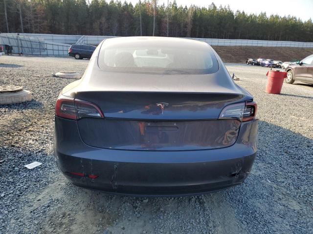 Tesla Model 3 Image 9