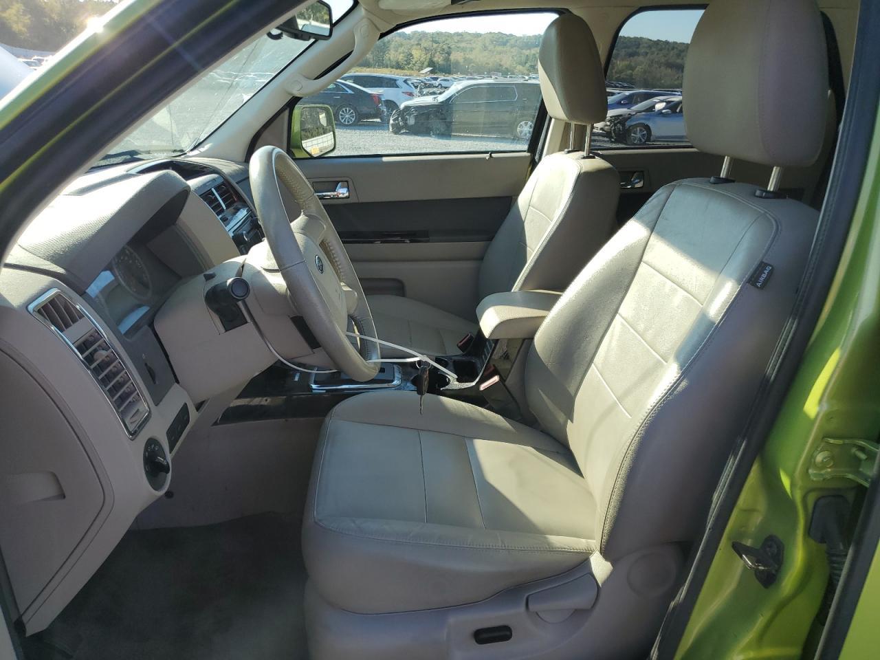 Ford Escape Hybrid Image 8