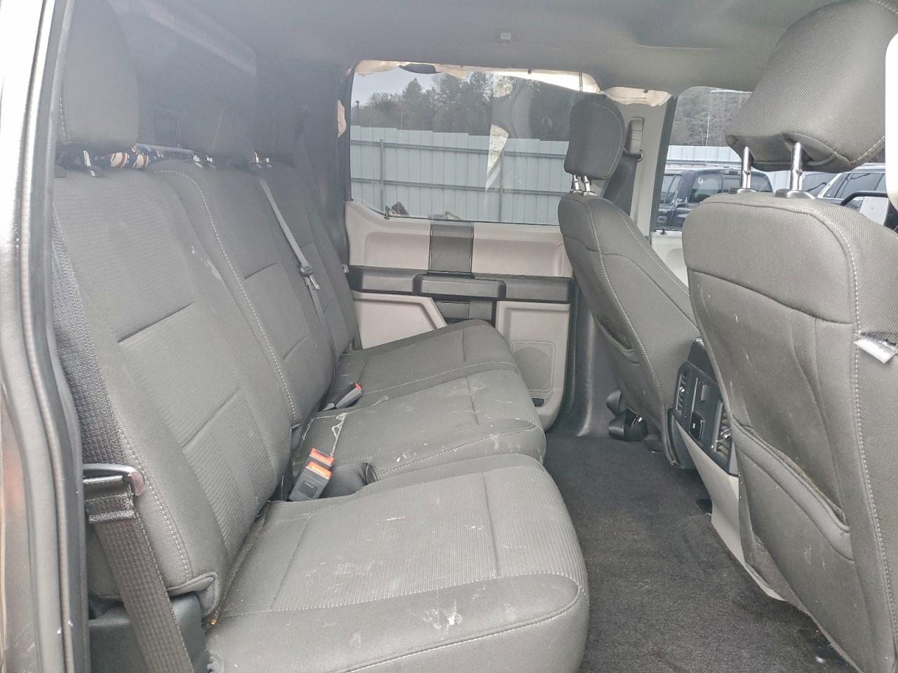 Ford F-150 Supercrew Image 5