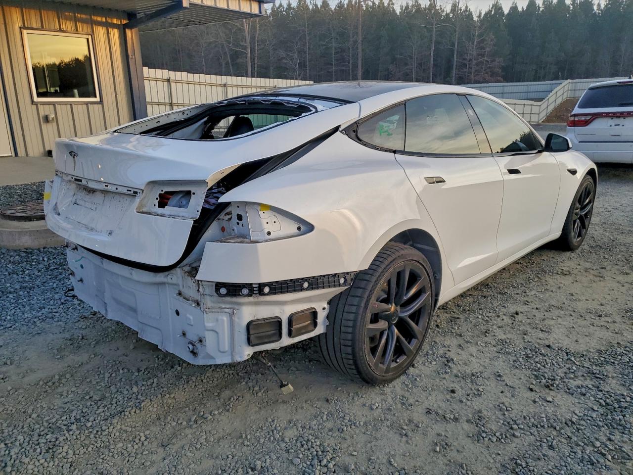 Tesla Model S Image 3