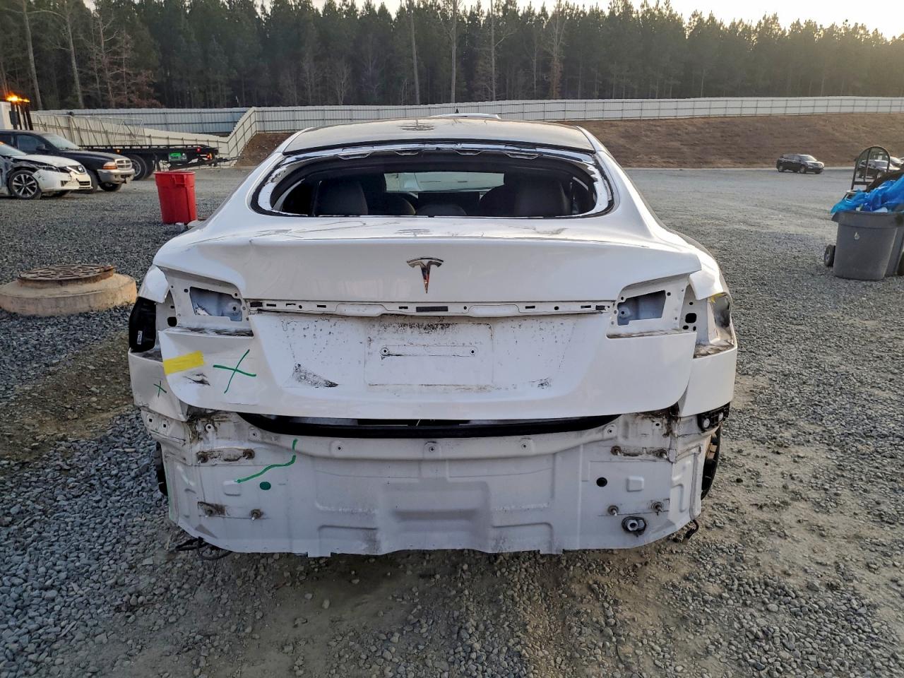 Tesla Model S Image 4