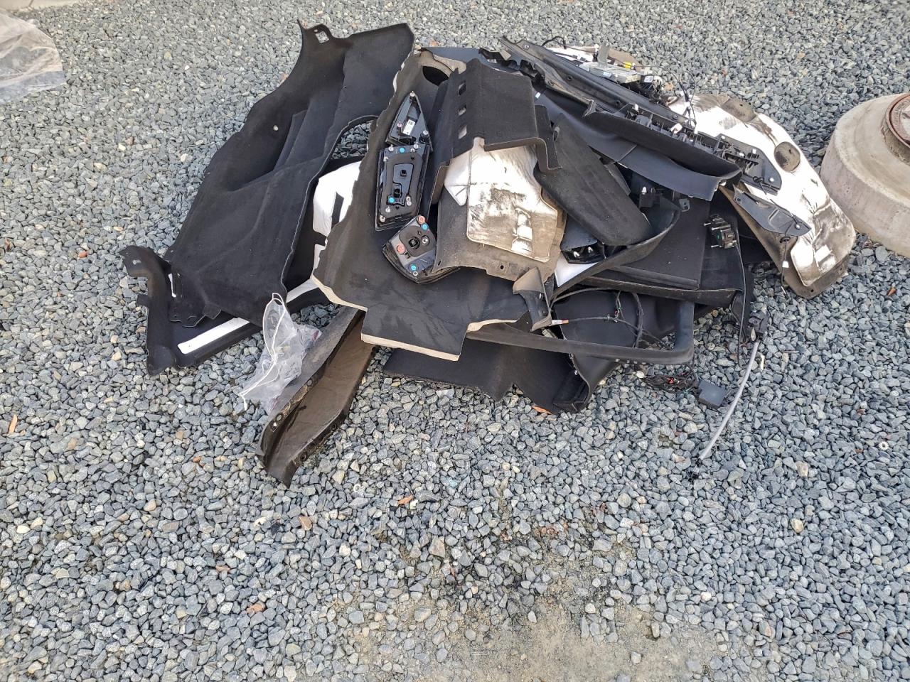 Tesla Model S Image 7