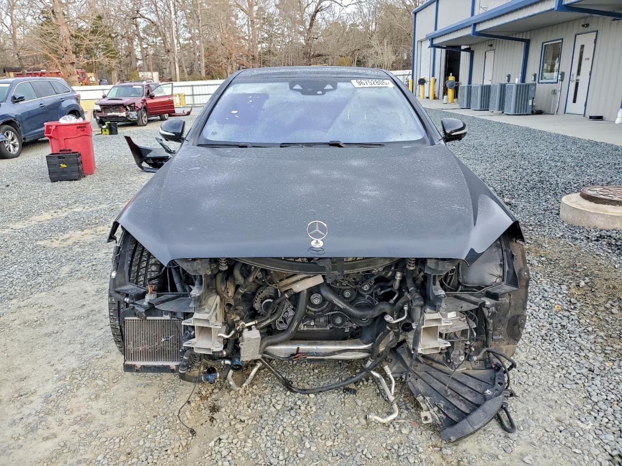 Mercedes-Benz S-Class 560 Image 6