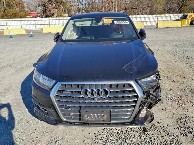 Audi Q7 Prestige Image 5