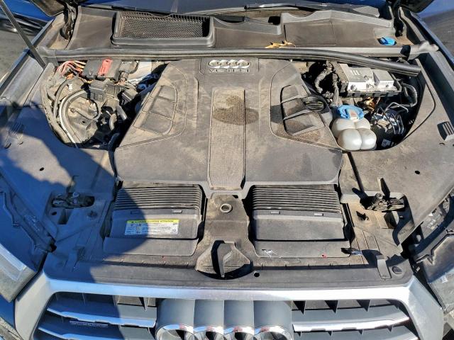 Audi Q7 Prestige Image 12