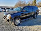 GMC Yukon Denali Image 1