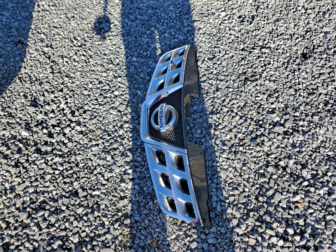 Nissan Rogue S Image 4