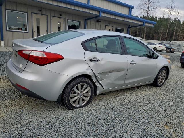 Kia Forte Lx Image 9