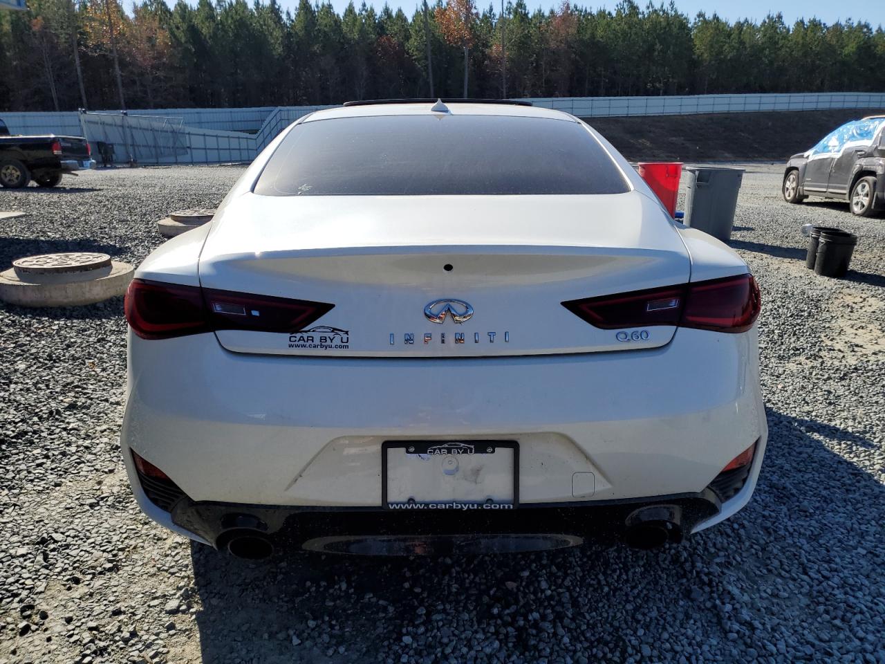 INFINITI Q60 Luxe 300 Image 3