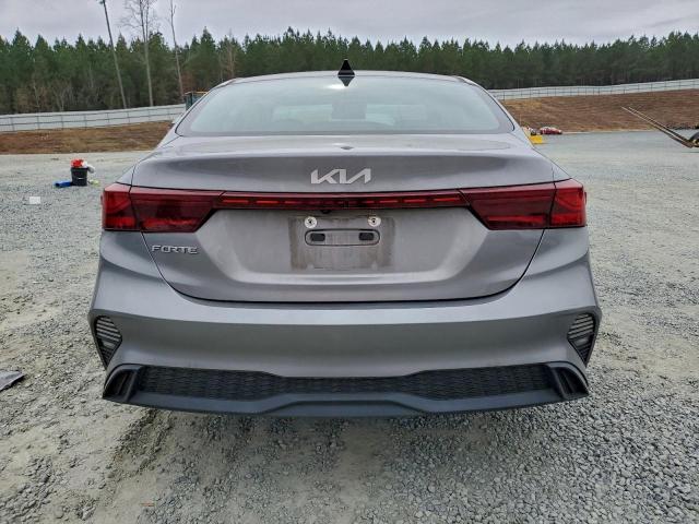 Kia Forte Lx Image 4