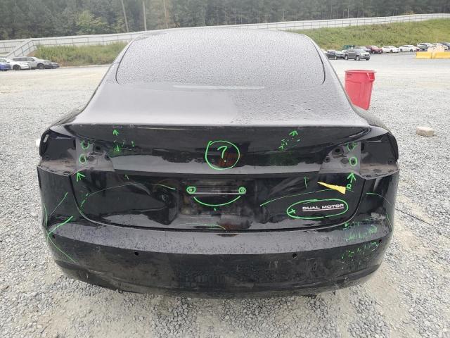 Tesla Model 3 Image 4