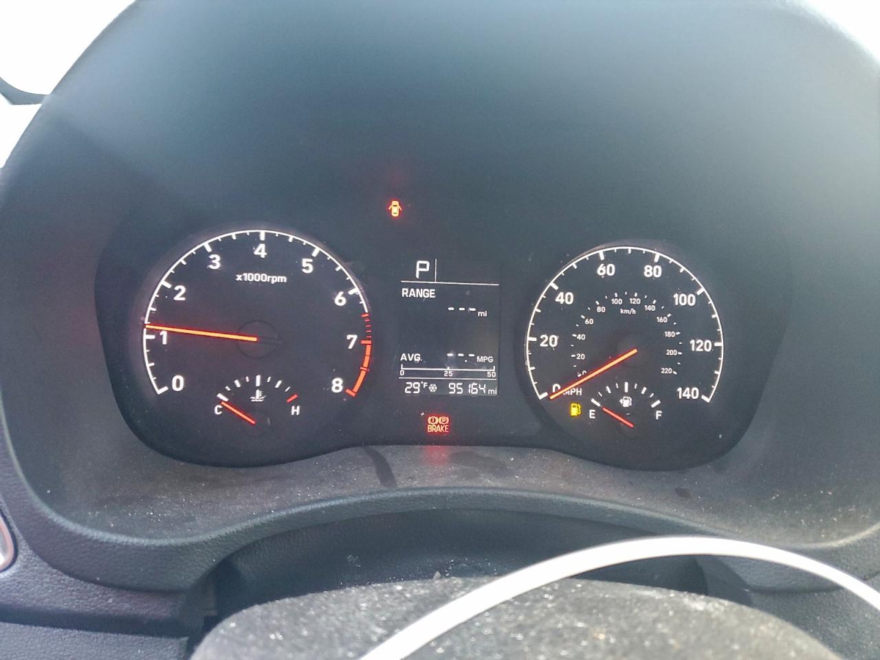 Hyundai ACCENT Se Image 8