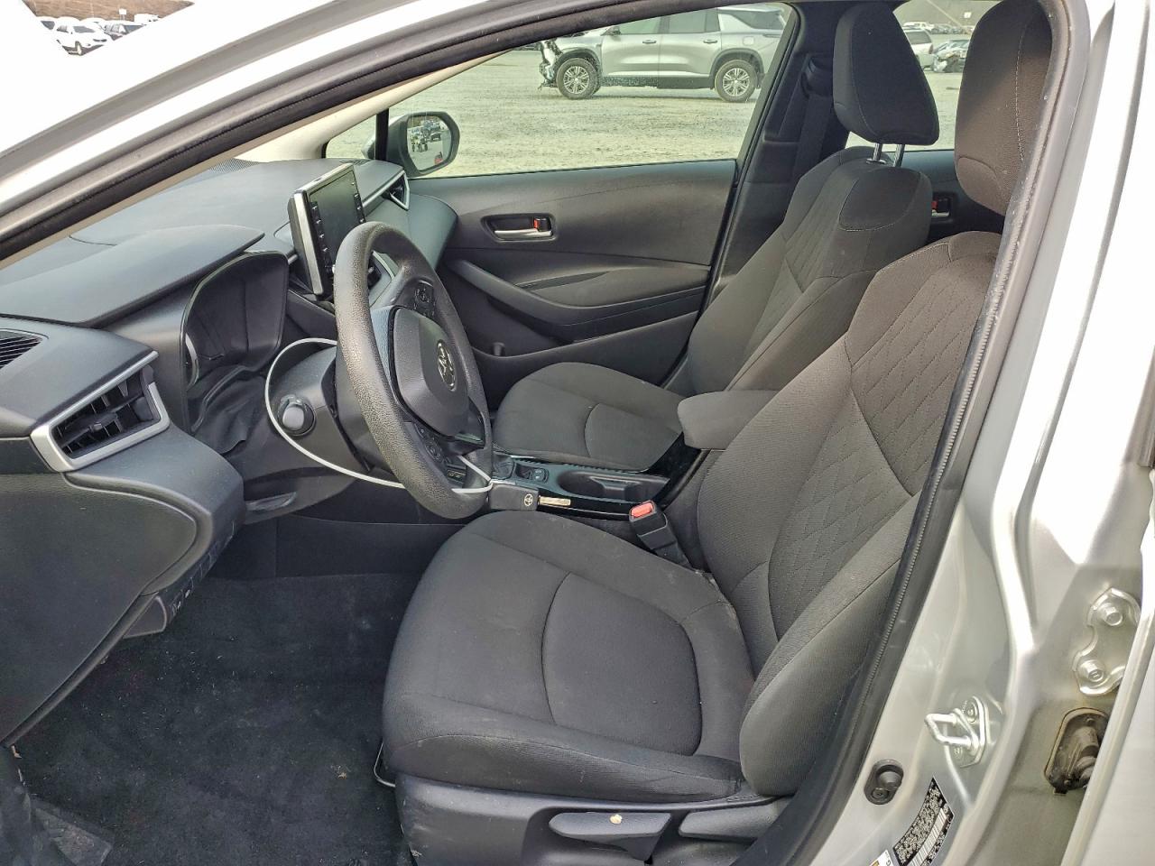 Toyota Corolla Le Image 6