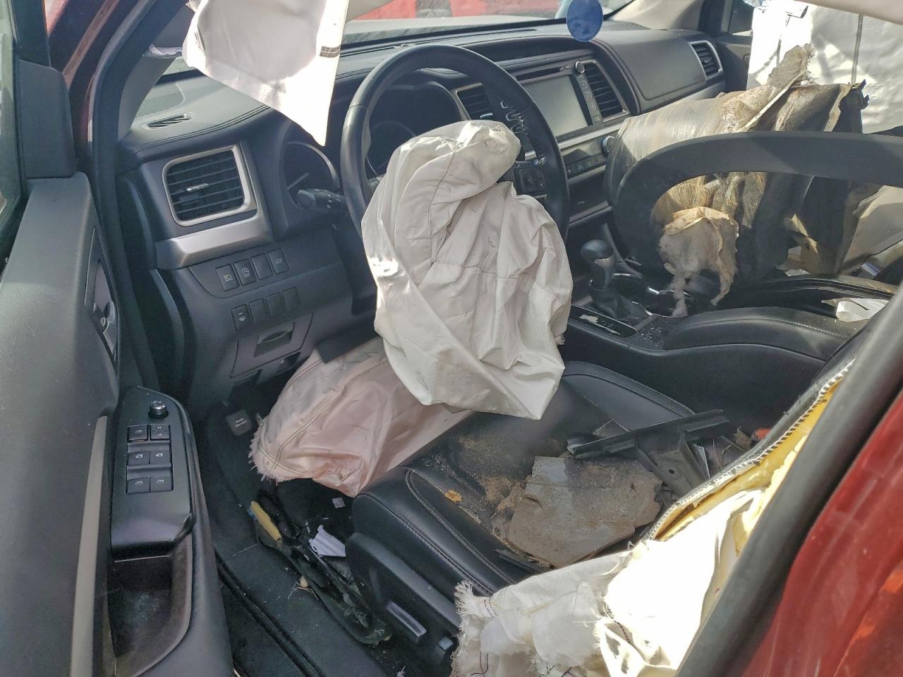 Toyota Highlander Se Image 7