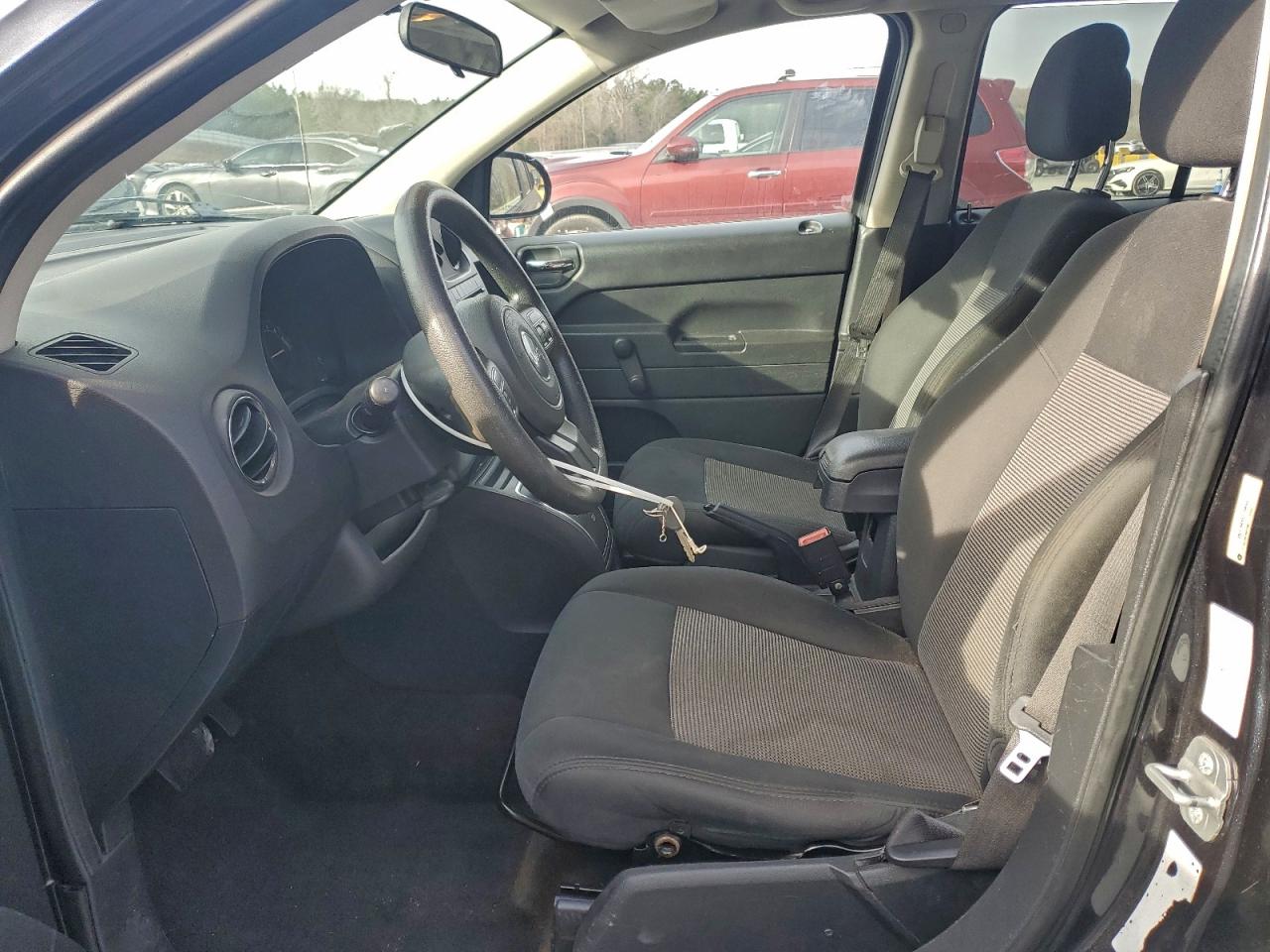 Jeep Compass Sport Image 13