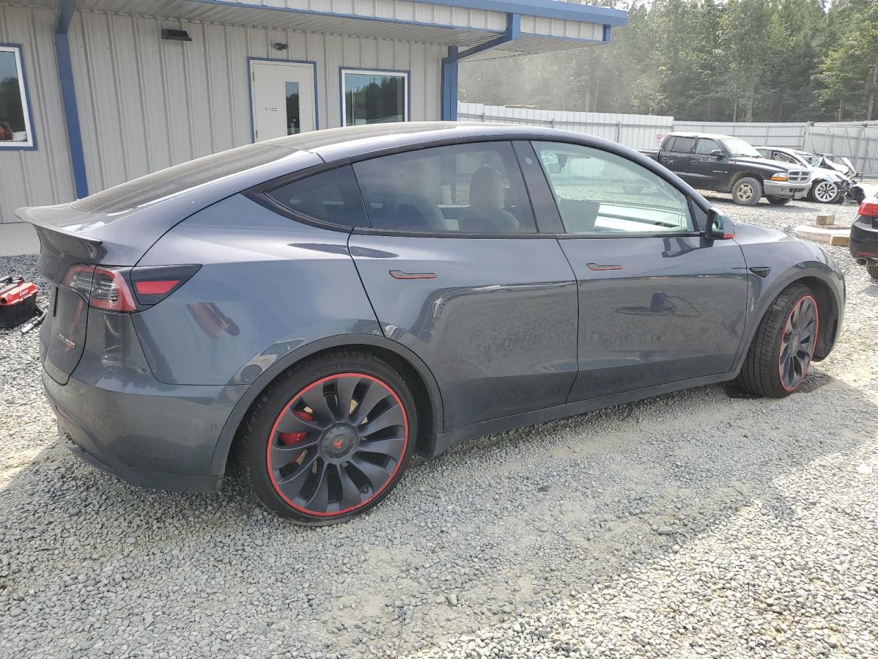 Tesla Model Y Image 2
