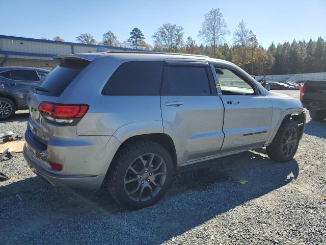 Jeep Grand Cherokee Overland Image 3