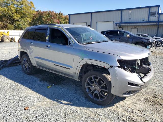 Jeep Grand Cherokee Overland Image 7