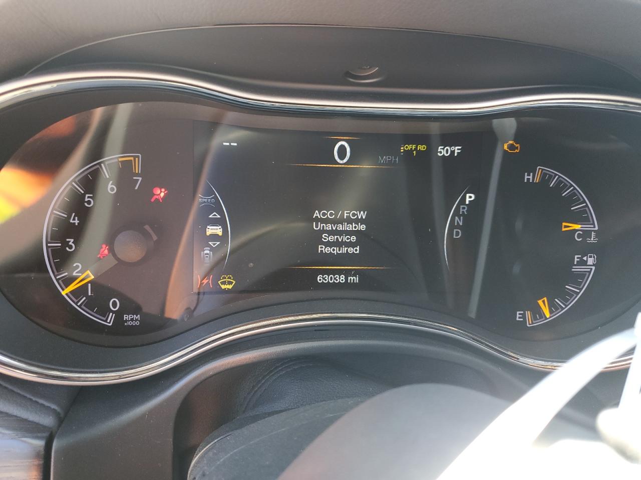 Jeep Grand Cherokee Overland Image 8