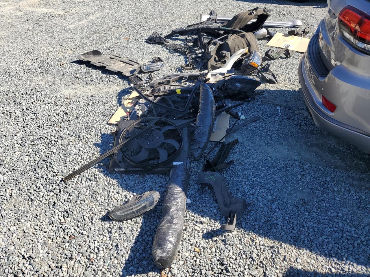 Jeep Grand Cherokee Overland Image 13