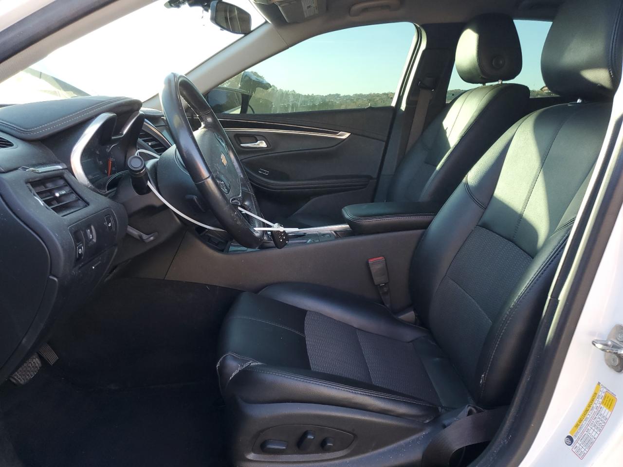 Chevrolet Impala Lt Image 8