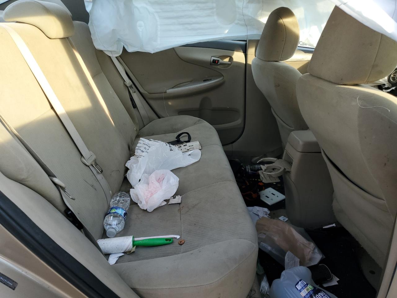 Toyota Corolla Base Image 5