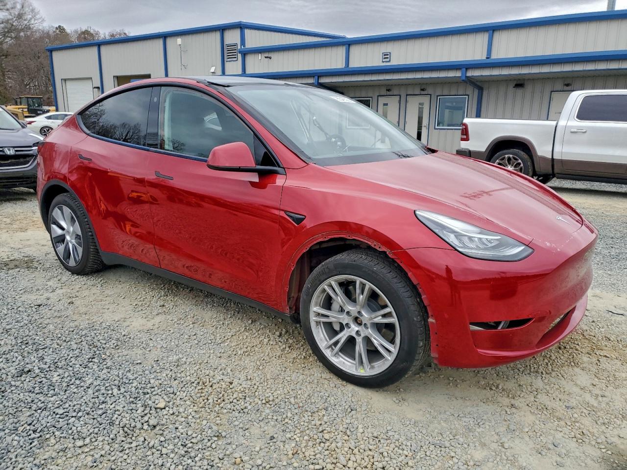 Tesla Model Y Image 2