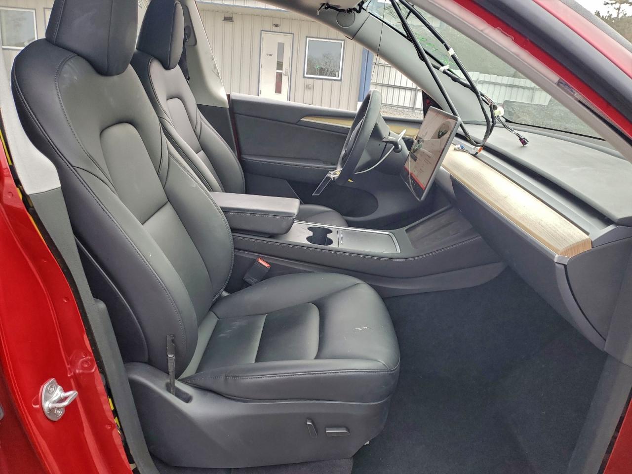 Tesla Model Y Image 9