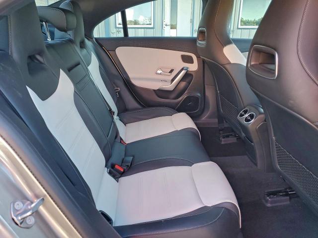 Mercedes-Benz Cla-class Amg 35 4matic Image 8