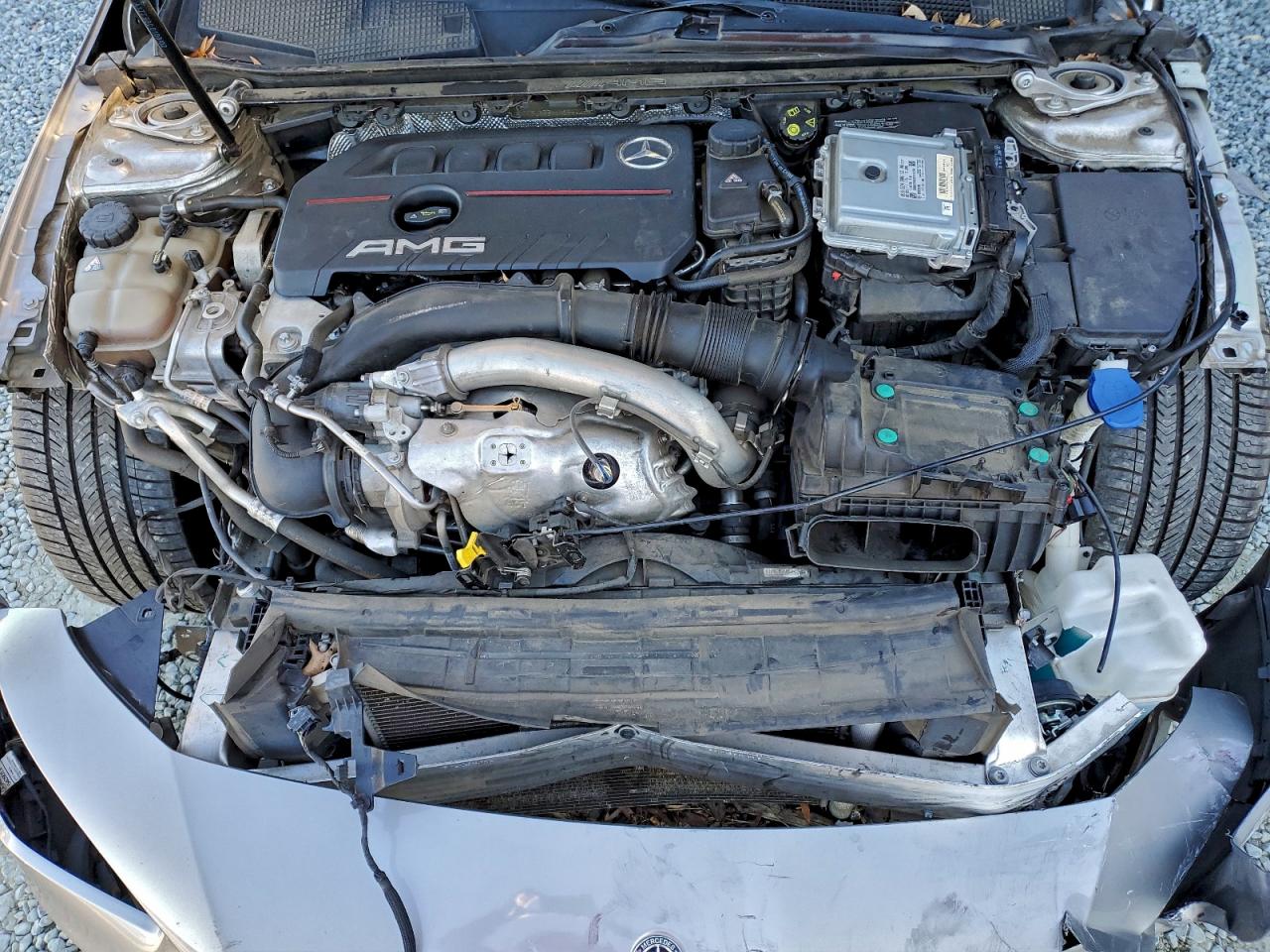 Mercedes-Benz Cla-class Amg 35 4matic Image 12