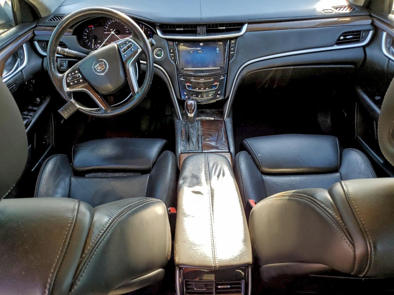 Cadillac XTS Luxury Collection Image 11