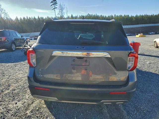 Ford Explorer Xlt Image 5