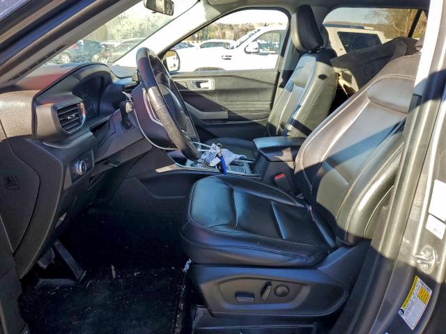 Ford Explorer Xlt Image 6